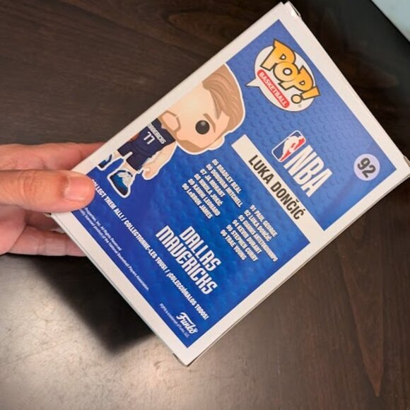 O1 FUNKO POP Luka Doncic NBA Collectible Pop - Picture 4 of 6